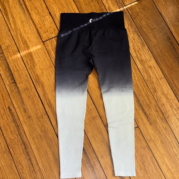 Women's Zyia leggings lot of 3 - Picture 16 of 16